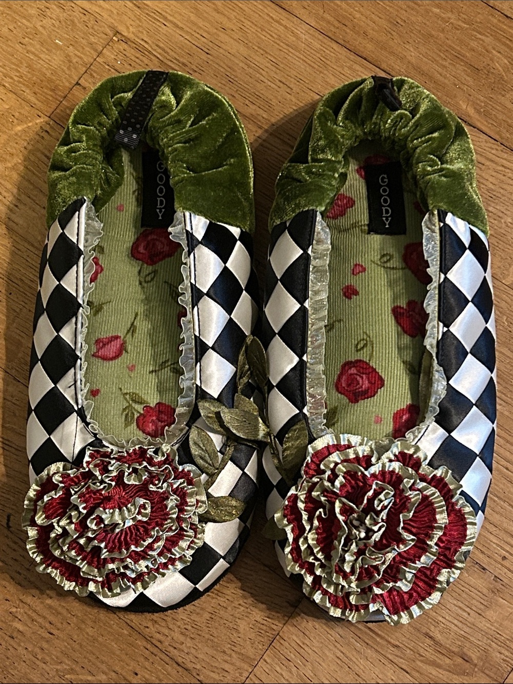 Goody x Mackenzie Childs Courtly Check slippers retired Women’s small 6/7